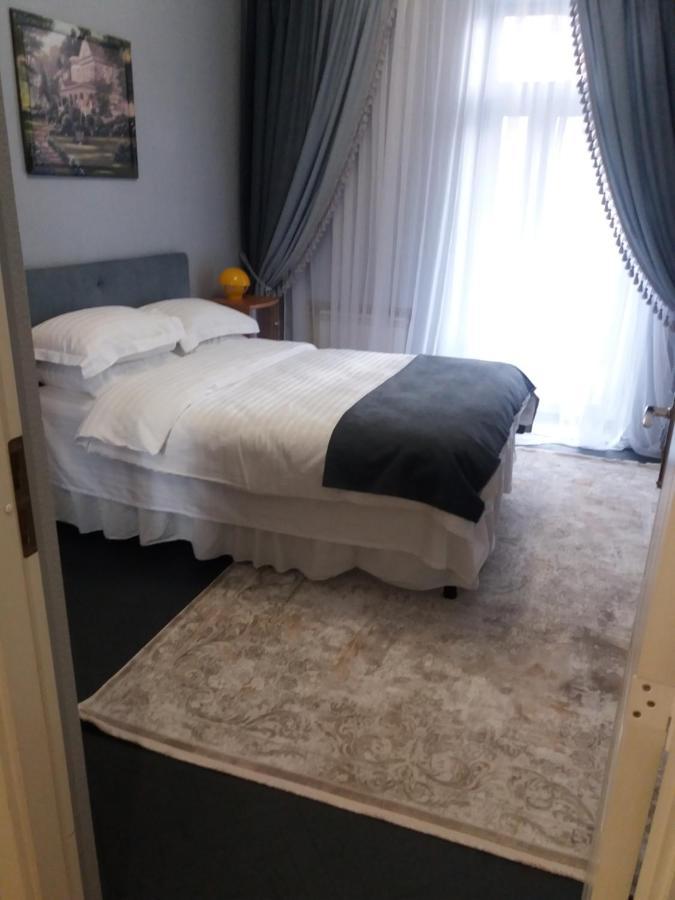 Apartment U Lidii In Center Of Kiev Near Railways Station Bagian luar foto